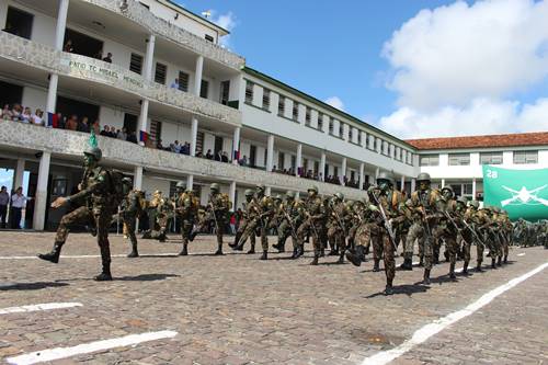 Exército Brasileiro promove exposição no RioMar Aracaju - O que é notícia  em Sergipe