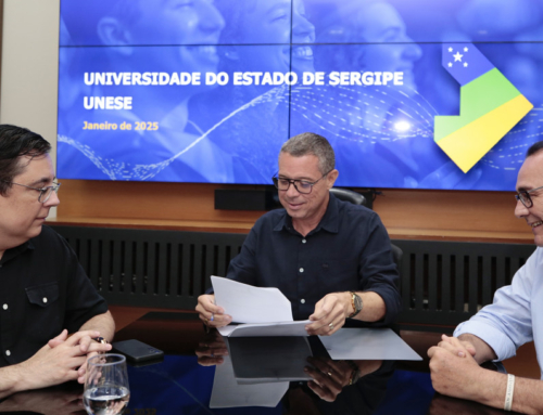 Governo autoriza formação de comissão para concursos públicos da Educação e inicia tratativas da Universidade Estadual